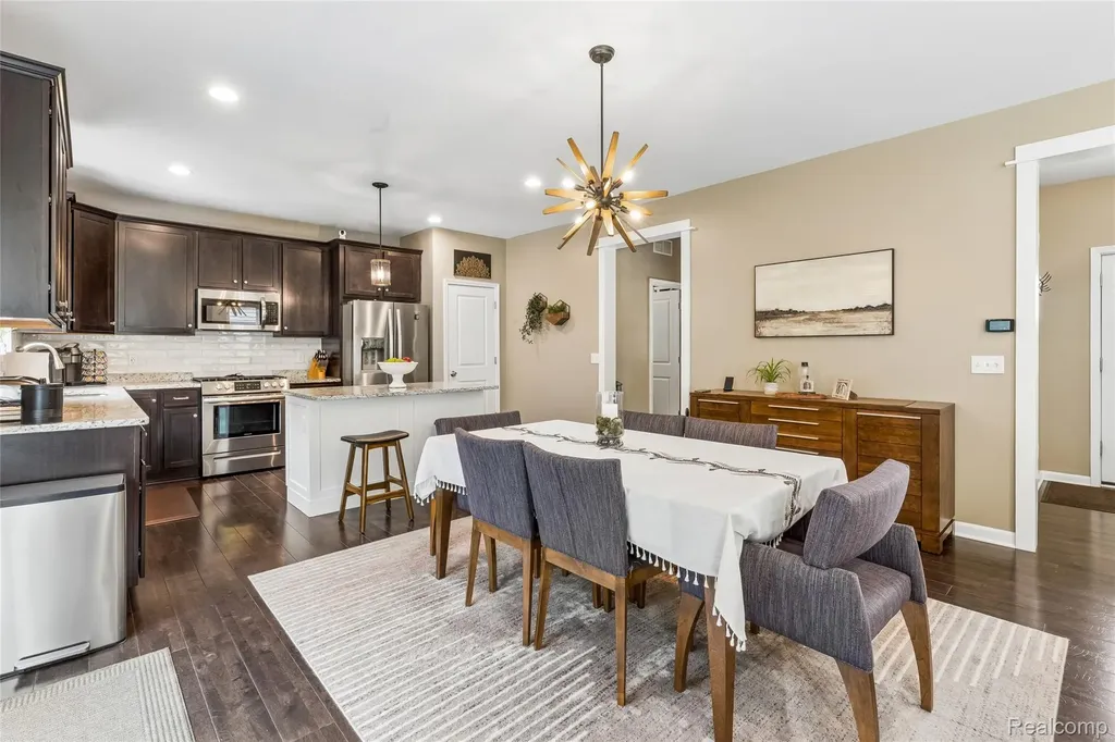 2105 Middle Ridge Drive Holly Township MI 48442