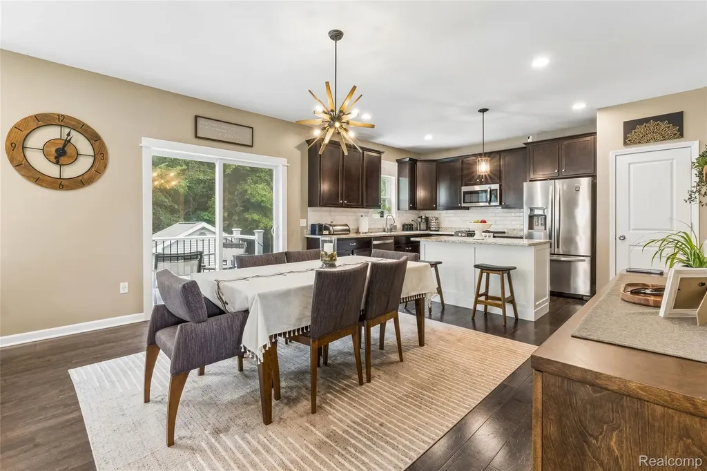 2105 Middle Ridge Drive Holly Township MI 48442