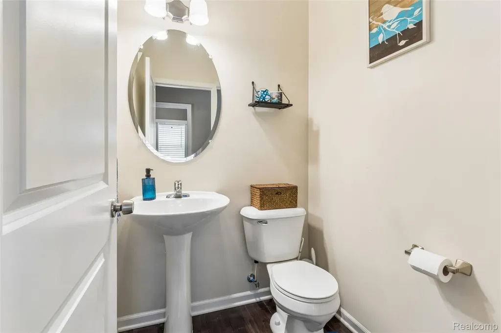 2105 Middle Ridge Drive Holly Township MI 48442