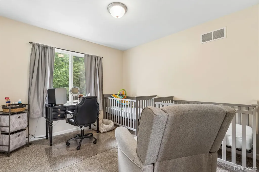 2105 Middle Ridge Drive Holly Township MI 48442