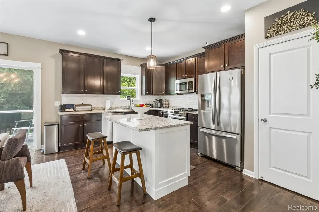 2105 Middle Ridge Drive Holly Township MI 48442