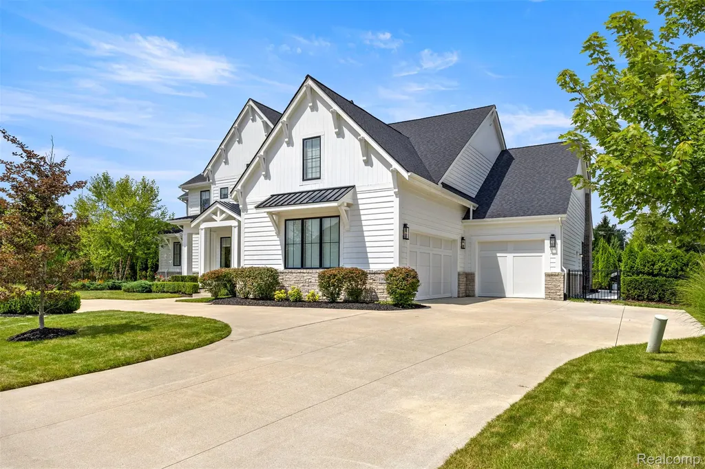 19084 Chaumont Way Northville City MI 48168