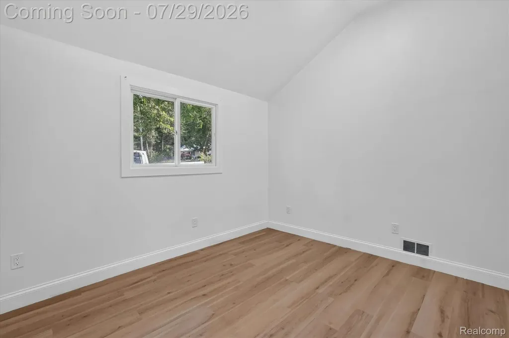 3515 Lakeview Drive Ortonville Village MI 48462