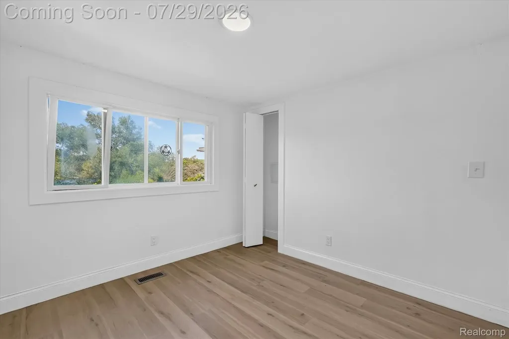 3515 Lakeview Drive Ortonville Village MI 48462