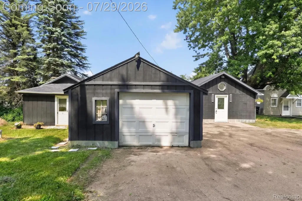 3515 Lakeview Drive Ortonville Village MI 48462