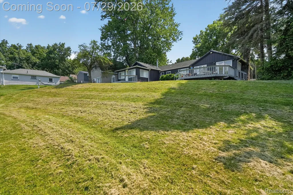 3515 Lakeview Drive Ortonville Village MI 48462