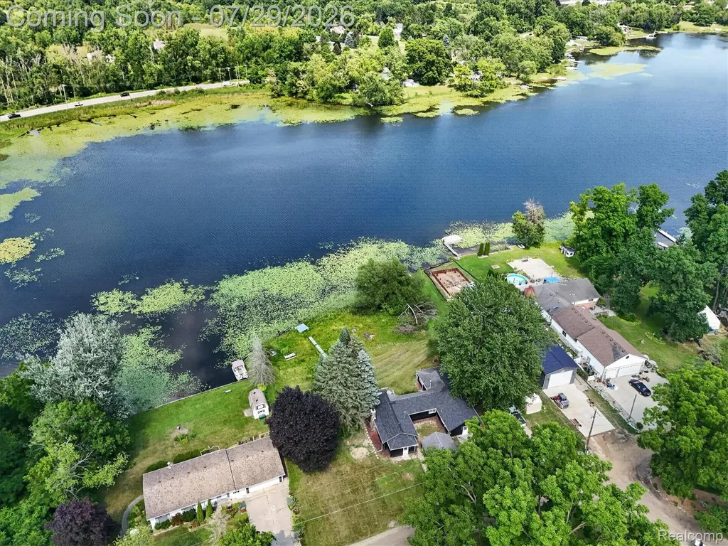 3515 Lakeview Drive Ortonville Village MI 48462