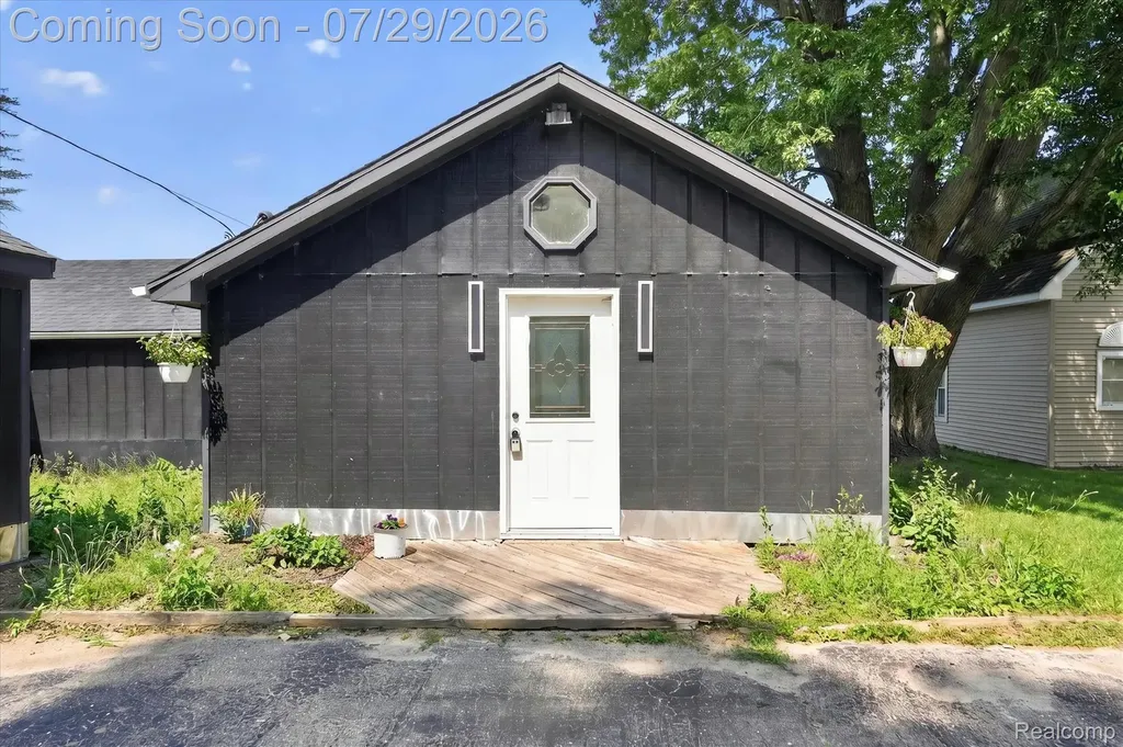 3515 Lakeview Drive Ortonville Village MI 48462