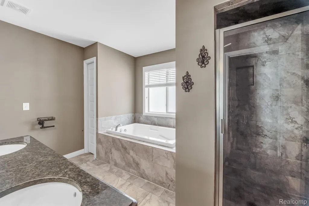 13897 Grandeur Avenue Shelby Charter Township MI 48315
