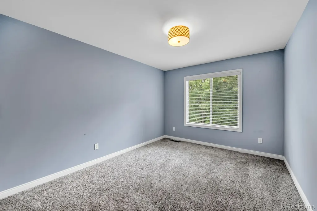13897 Grandeur Avenue Shelby Charter Township MI 48315