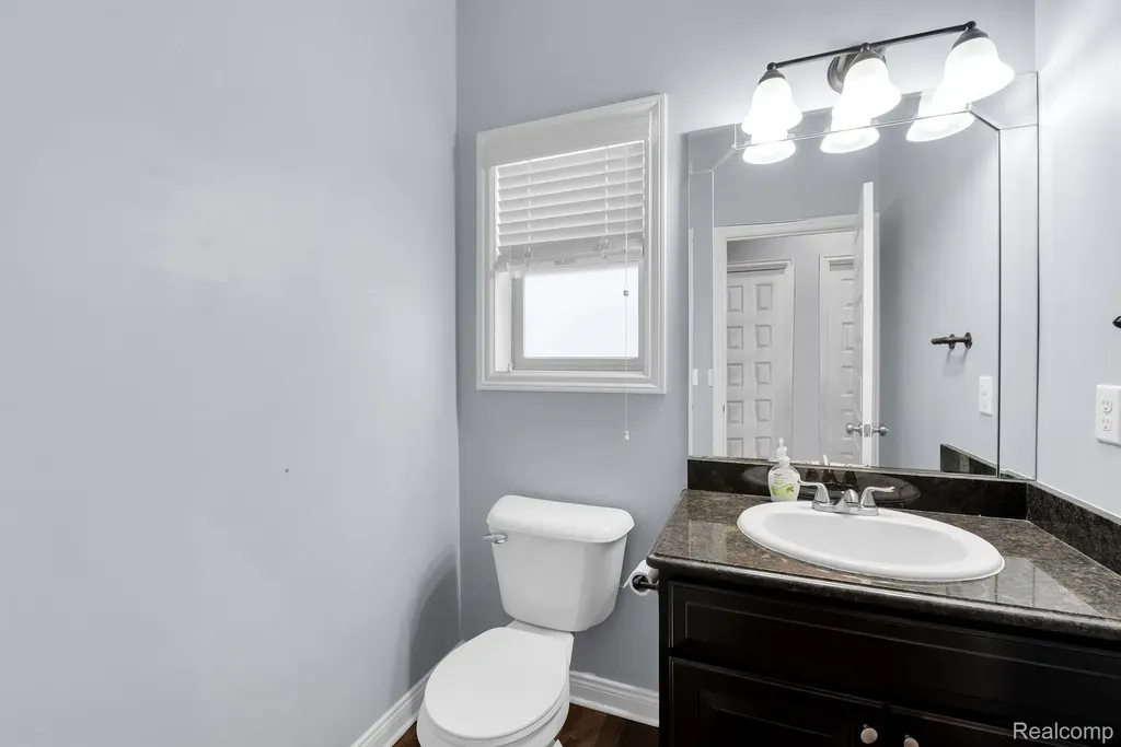 13897 Grandeur Avenue Shelby Charter Township MI 48315