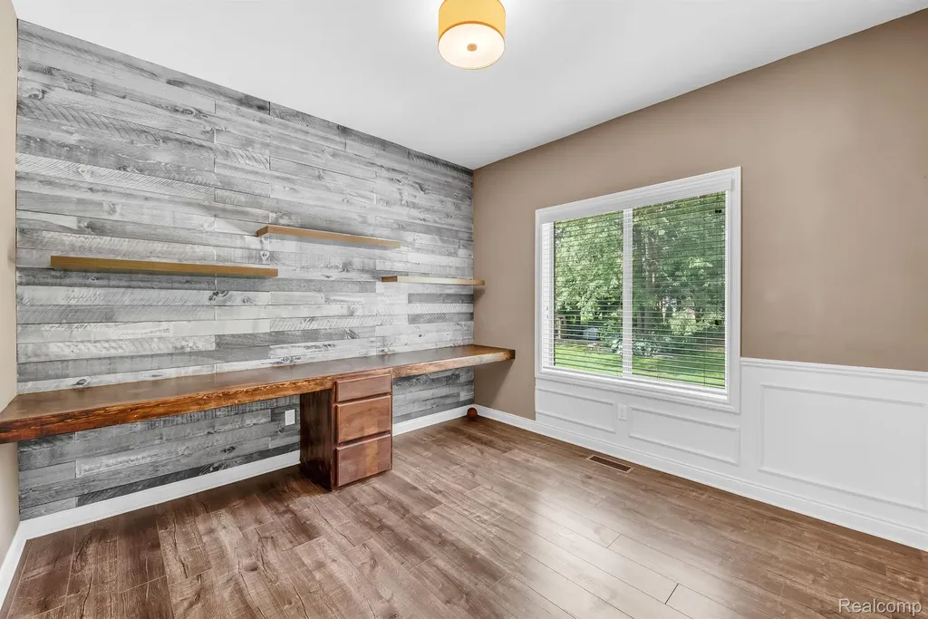 13897 Grandeur Avenue Shelby Charter Township MI 48315