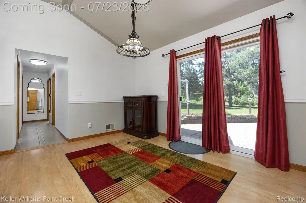 423 East Road Holly Village MI 48442