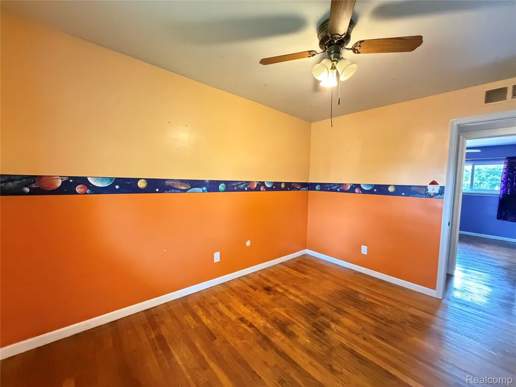 1861 Grange Road Trenton City MI 48183