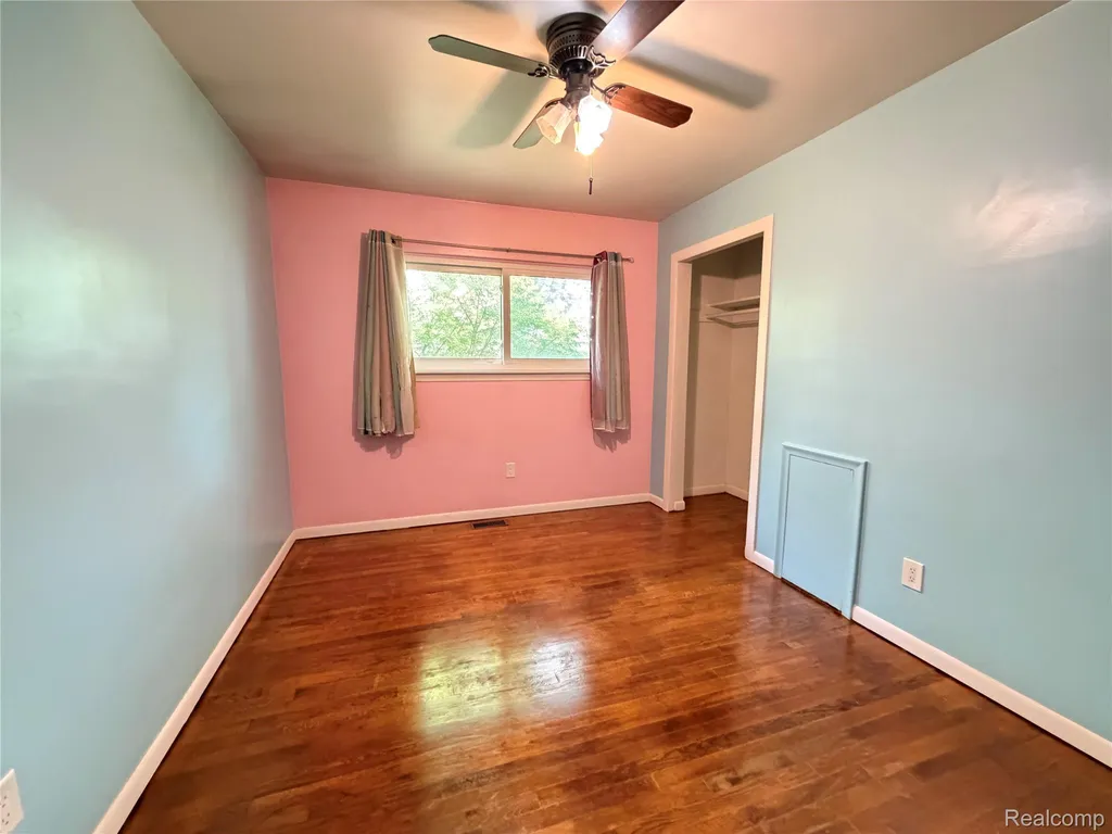 1861 Grange Road Trenton City MI 48183