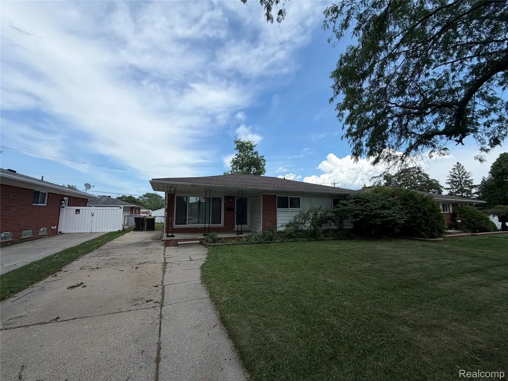 1861 Grange Road Trenton City MI 48183