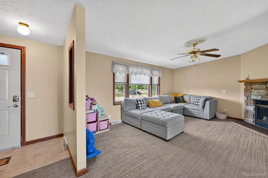 9889 Ditch Road Chesaning Township MI 48616