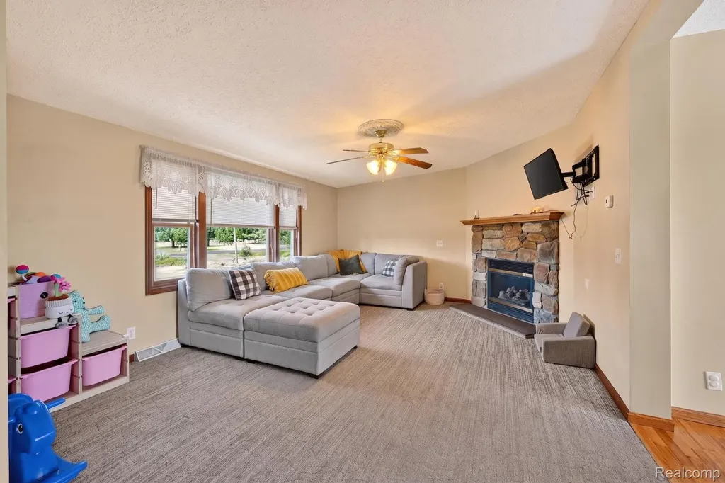 9889 Ditch Road Chesaning Township MI 48616