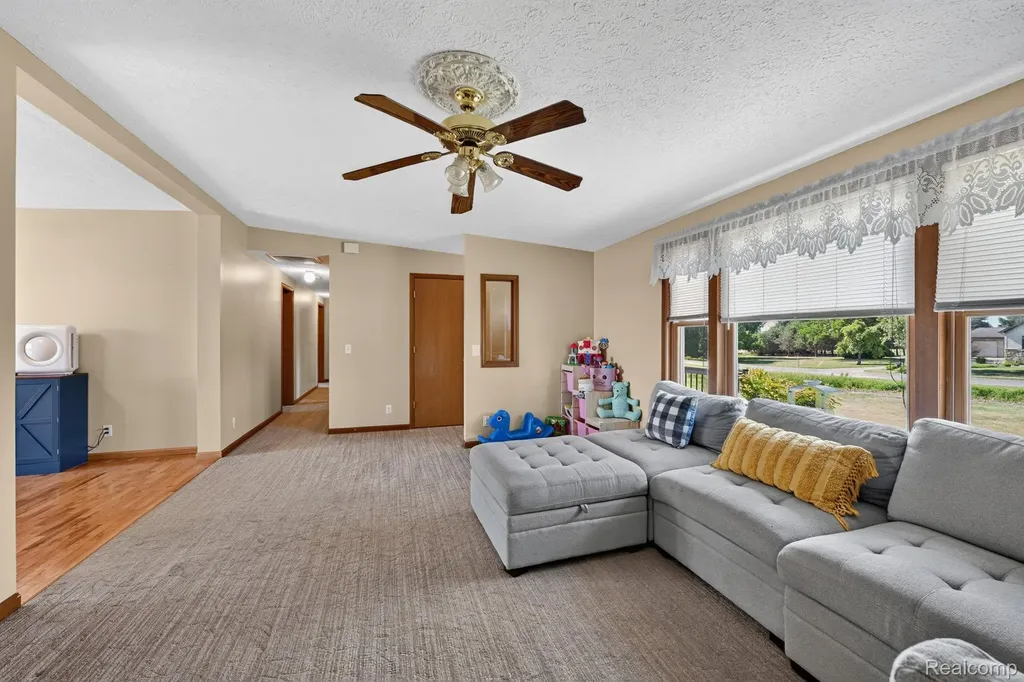 9889 Ditch Road Chesaning Township MI 48616