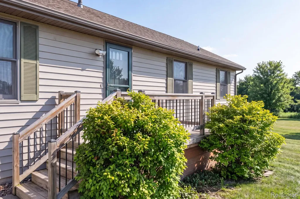 9889 Ditch Road Chesaning Township MI 48616