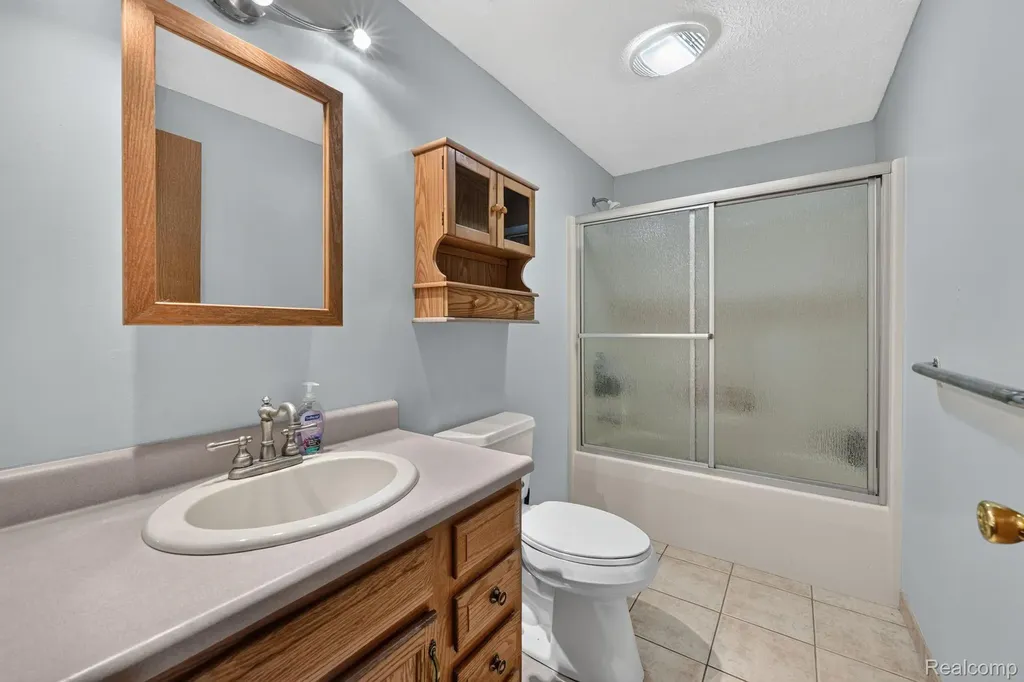 9889 Ditch Road Chesaning Township MI 48616