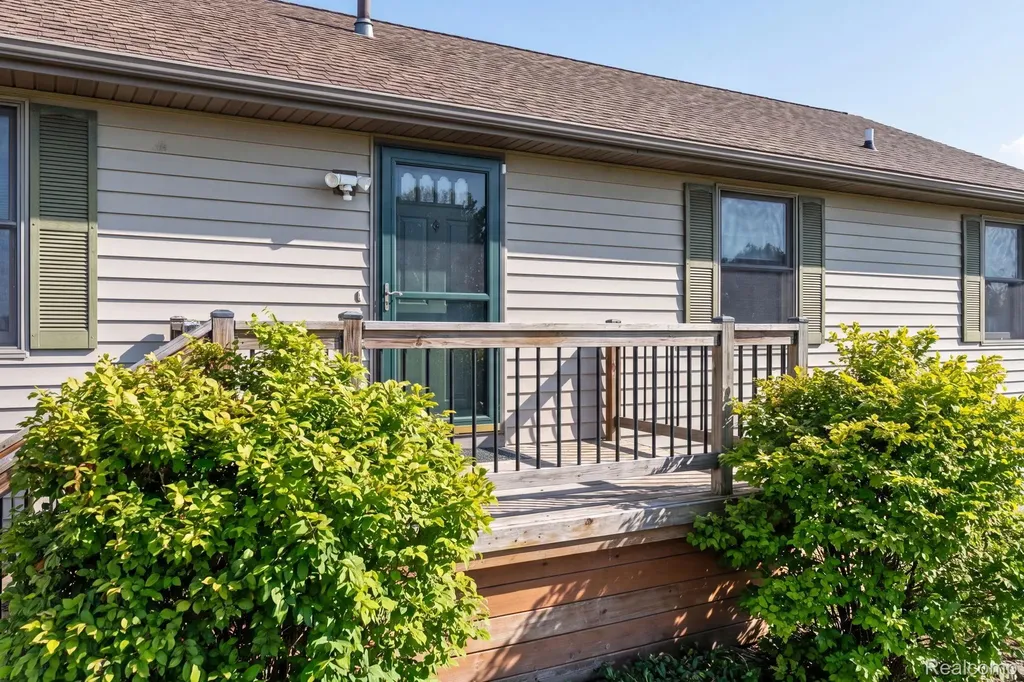 9889 Ditch Road Chesaning Township MI 48616