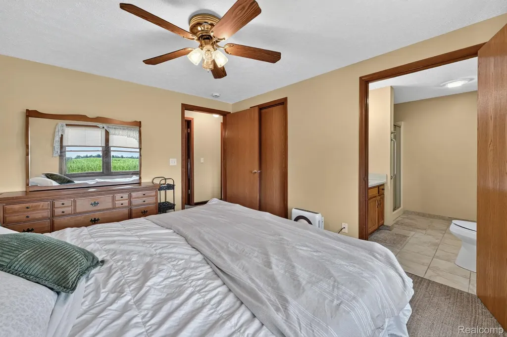 9889 Ditch Road Chesaning Township MI 48616