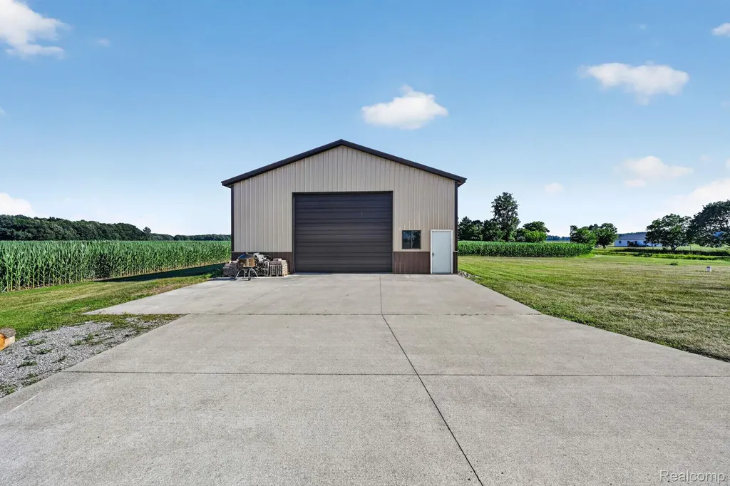 9889 Ditch Road Chesaning Township MI 48616