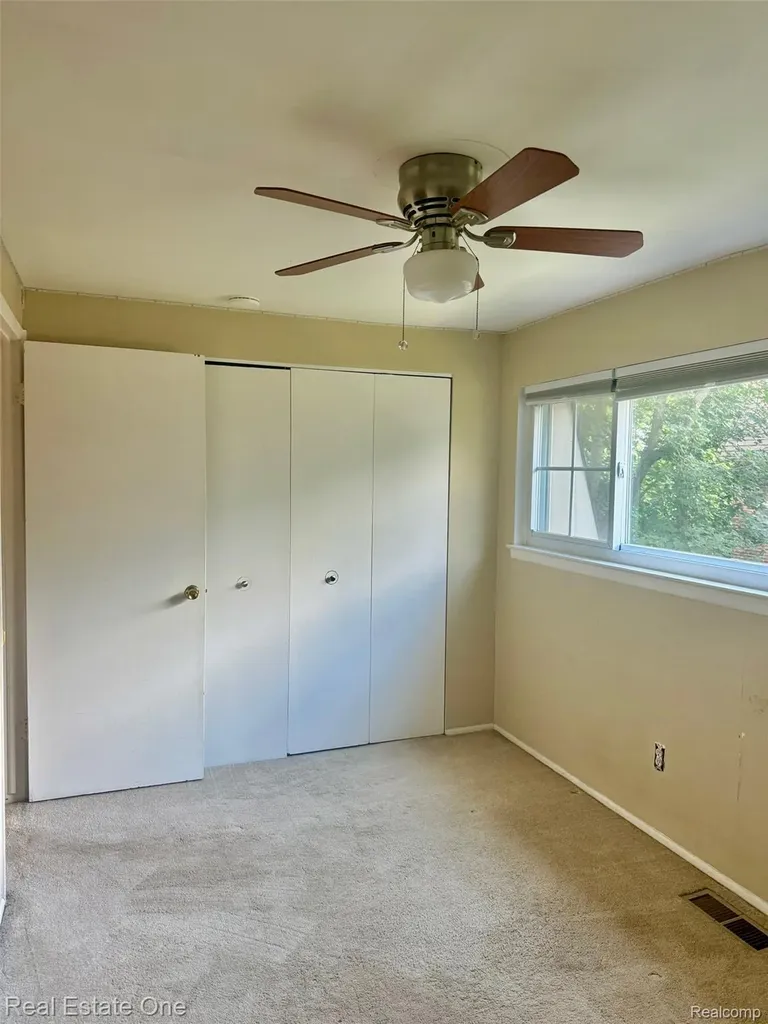 511 Longshore Drive Ann Arbor City MI 48105