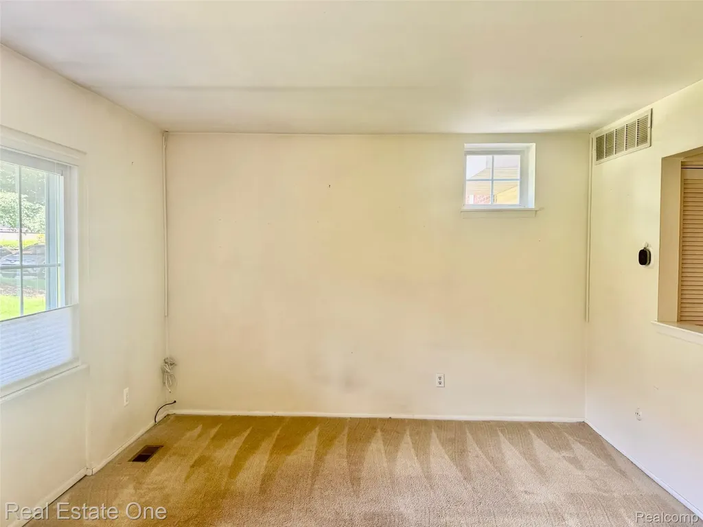 511 Longshore Drive Ann Arbor City MI 48105