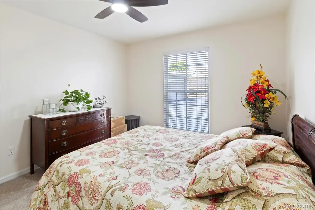11186 Spruce Court Washington Township MI 48094