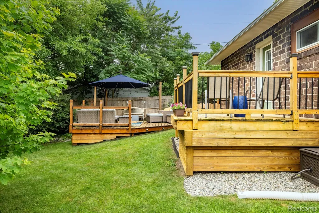 30 Beebe Street Lake Orion Village MI 48362