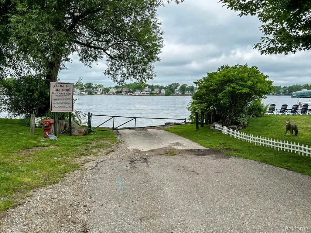 30 Beebe Street Lake Orion Village MI 48362