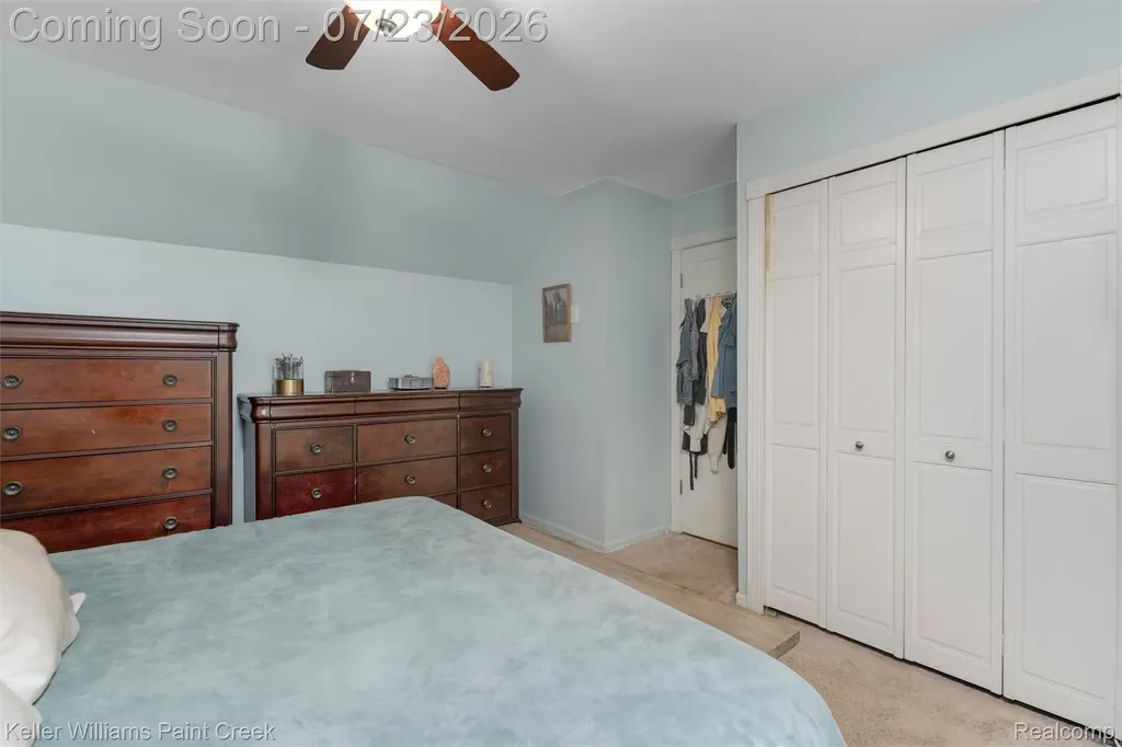 2611 Quail Run Street Oakland Charter Township MI 48306