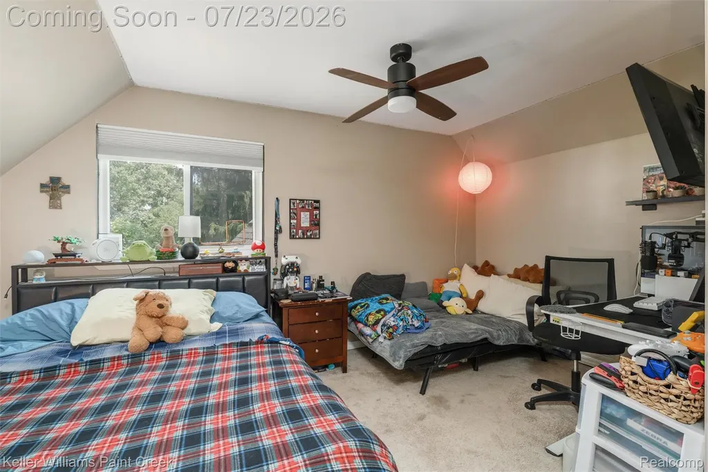 2611 Quail Run Street Oakland Charter Township MI 48306