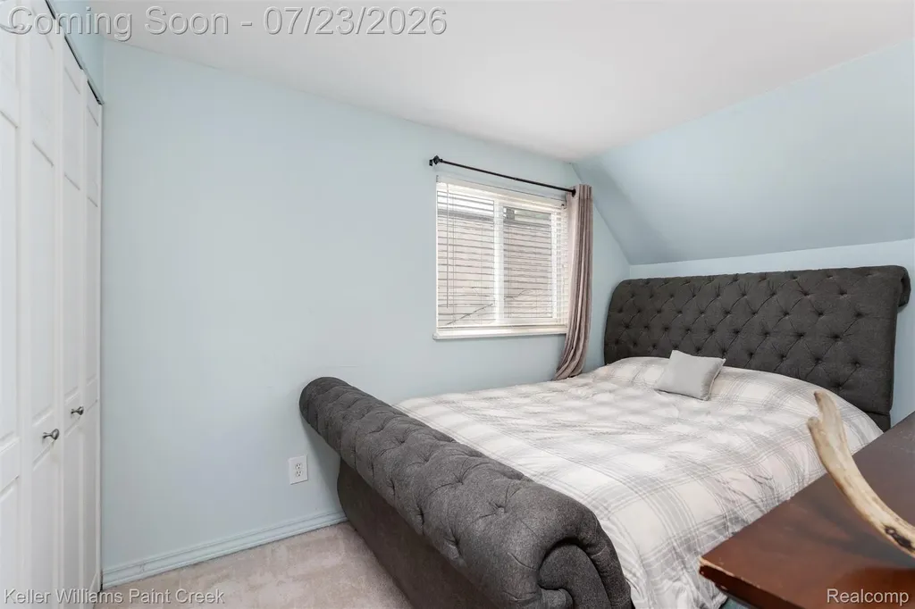 2611 Quail Run Street Oakland Charter Township MI 48306