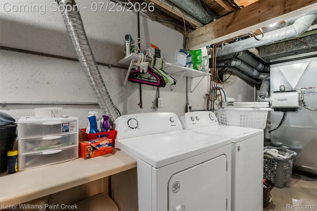 2611 Quail Run Street Oakland Charter Township MI 48306