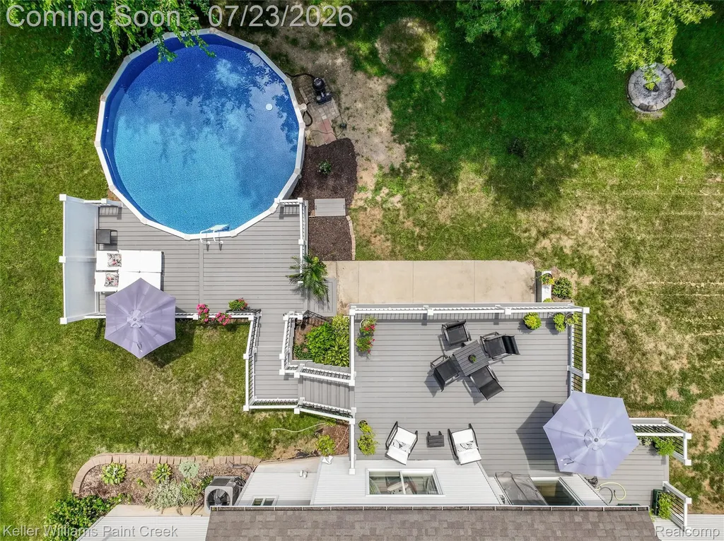 2611 Quail Run Street Oakland Charter Township MI 48306