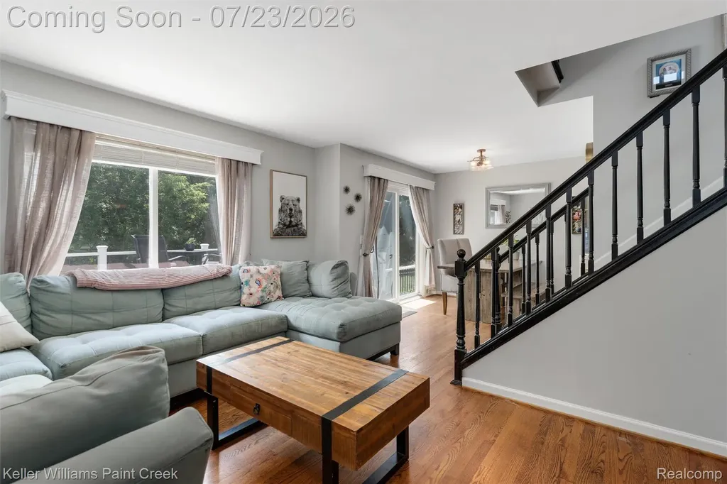 2611 Quail Run Street Oakland Charter Township MI 48306
