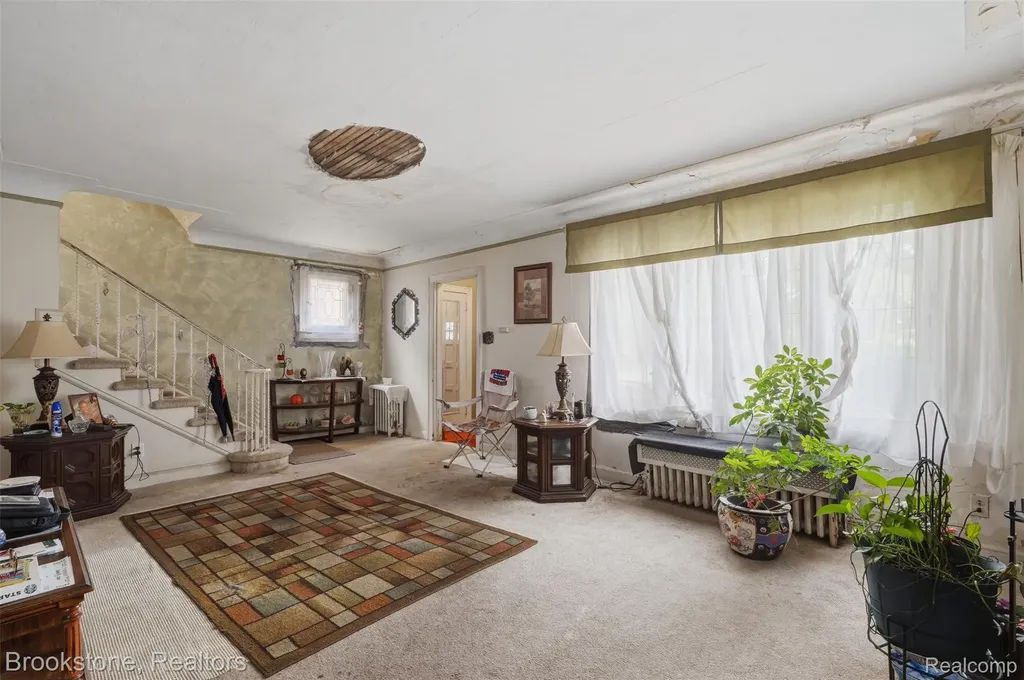 18939 Santa Barbara Drive Detroit City MI 48221