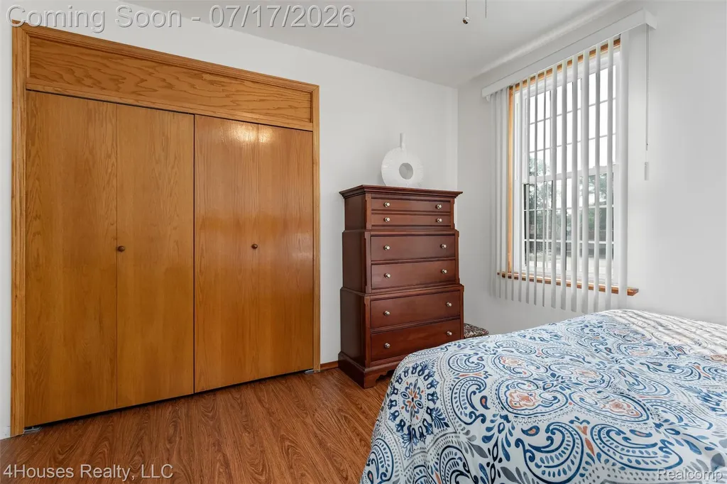 624 Orchard Lake Road Pontiac City MI 48341