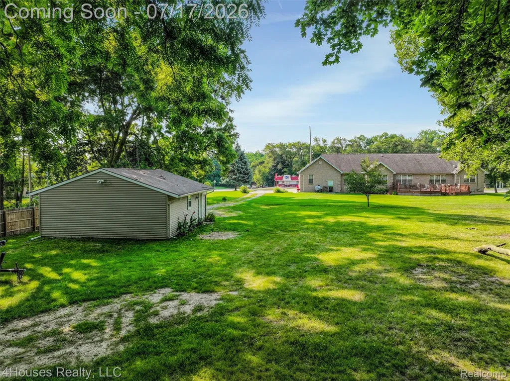 624 Orchard Lake Road Pontiac City MI 48341