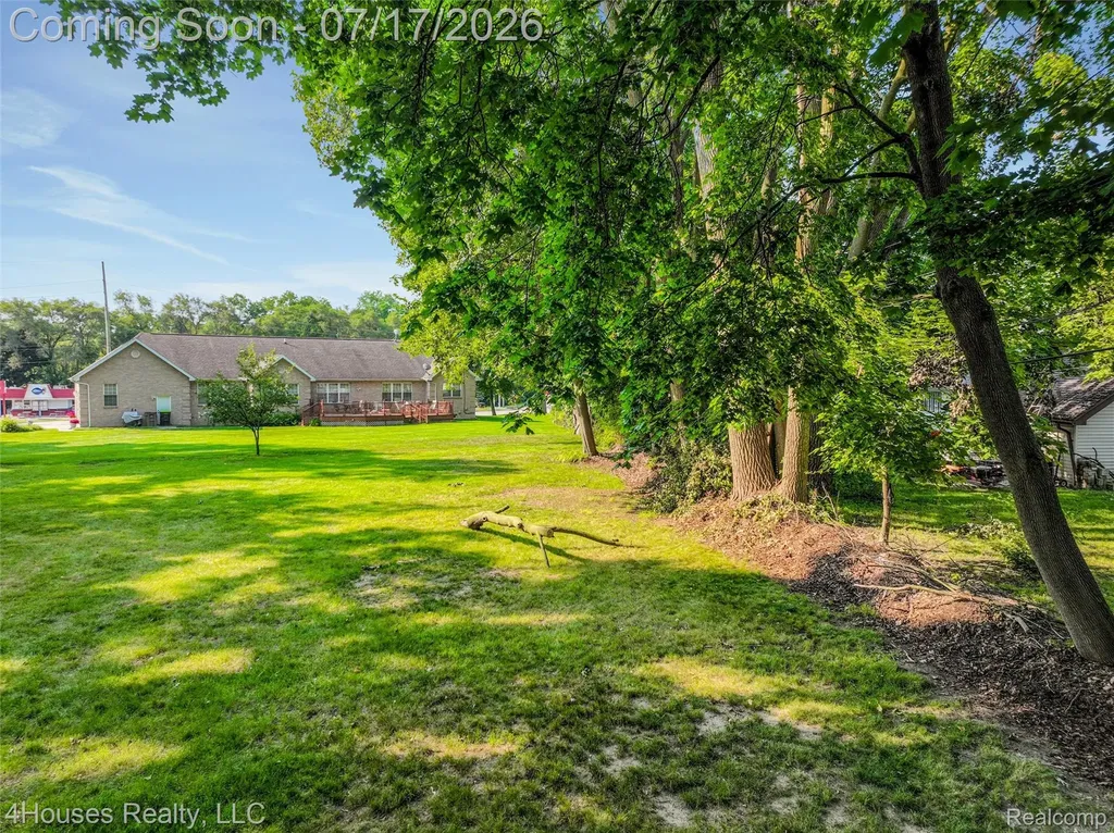 624 Orchard Lake Road Pontiac City MI 48341