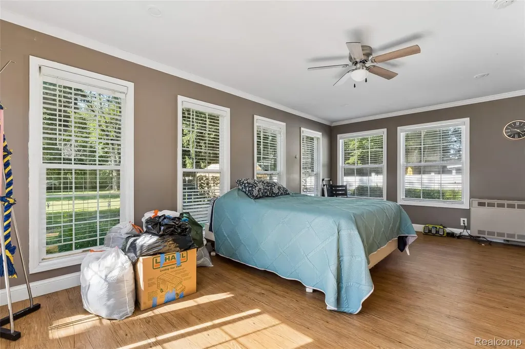 235 Airport Drive Holly Village MI 48442