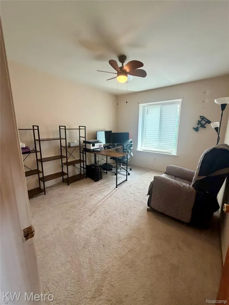 41694 Bedford Wayne City MI 48187