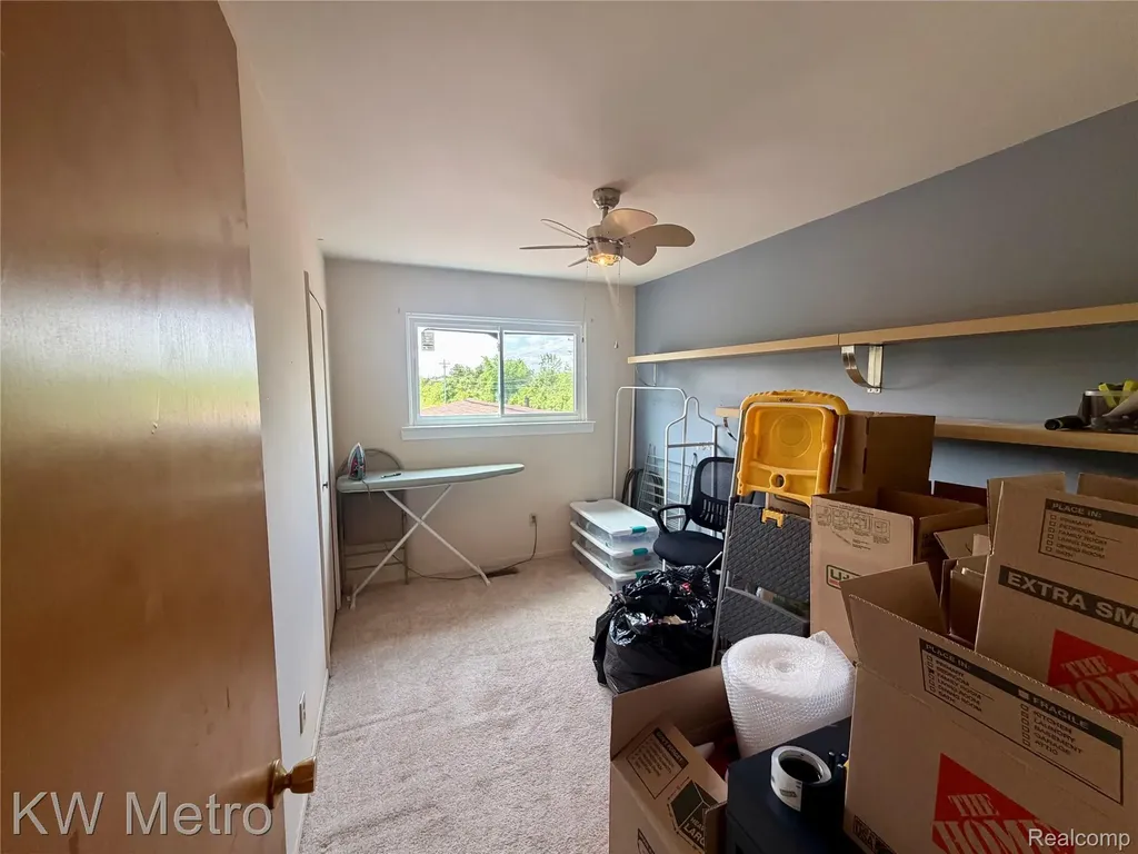 41694 Bedford Wayne City MI 48187