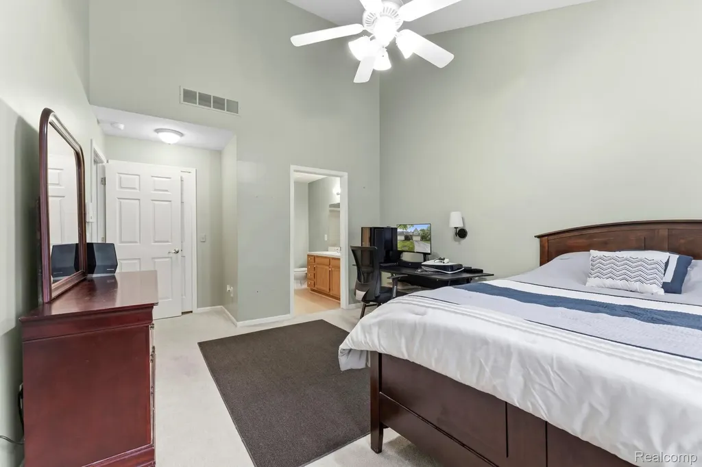 5487 Greenway Drive Trenton City MI 48183