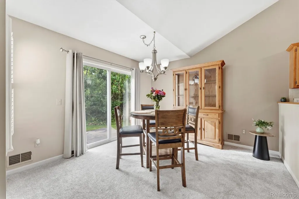 5487 Greenway Drive Trenton City MI 48183