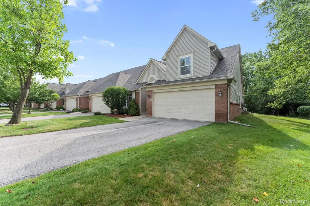 5487 Greenway Drive Trenton City MI 48183
