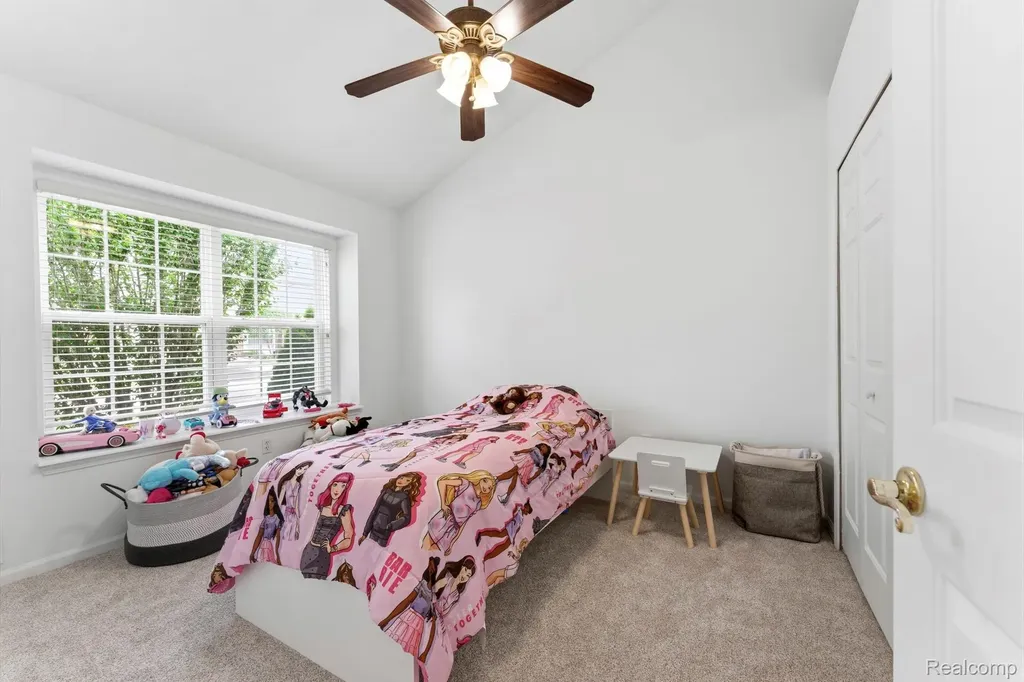 5487 Greenway Drive Trenton City MI 48183